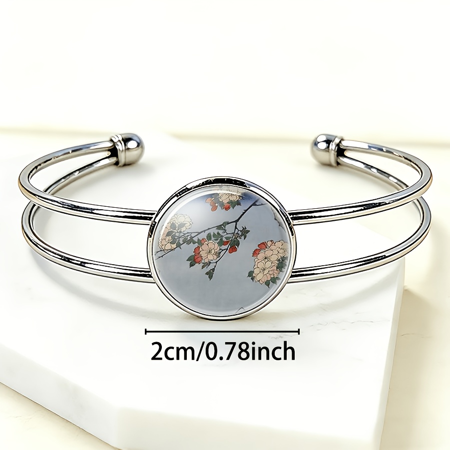Adjustable Open-End Bangle with Natural Pink Flower Design